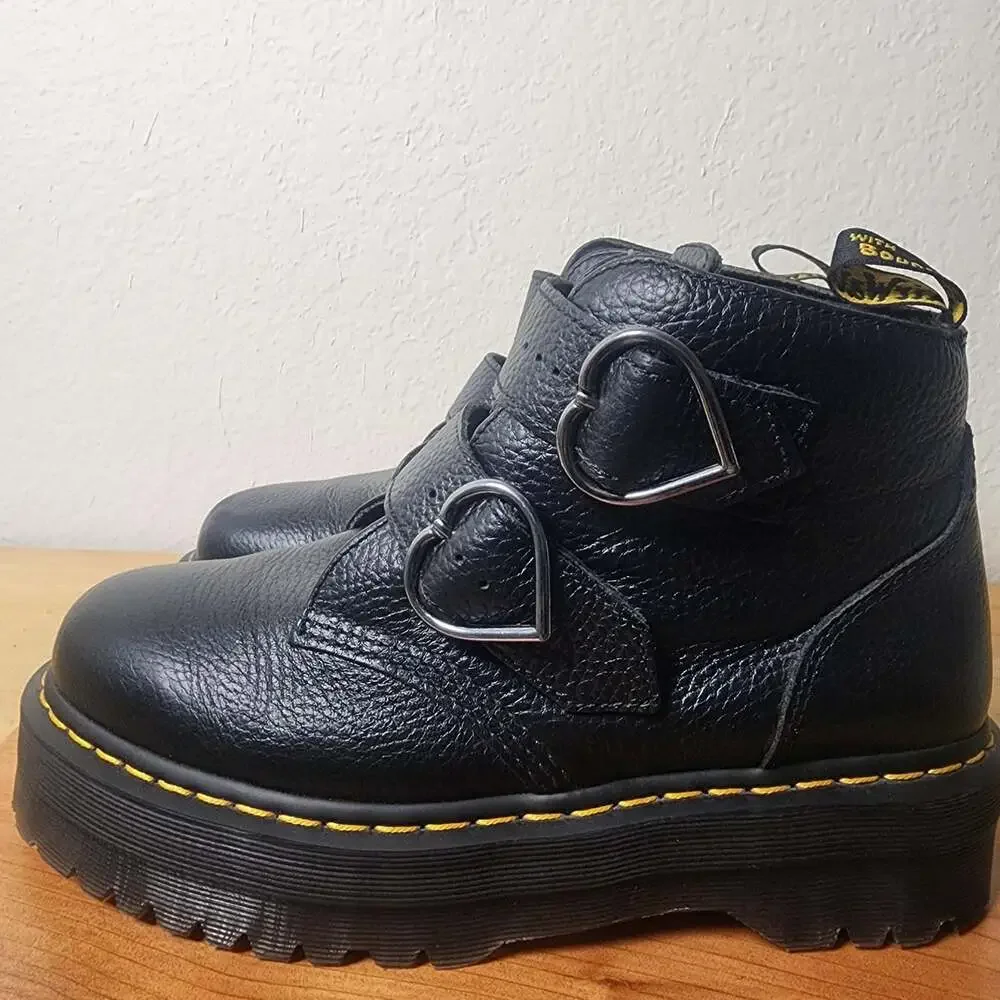 Dr. Martens Devon Heart Platform Boots Womens Size 11 Black Leather Ankle